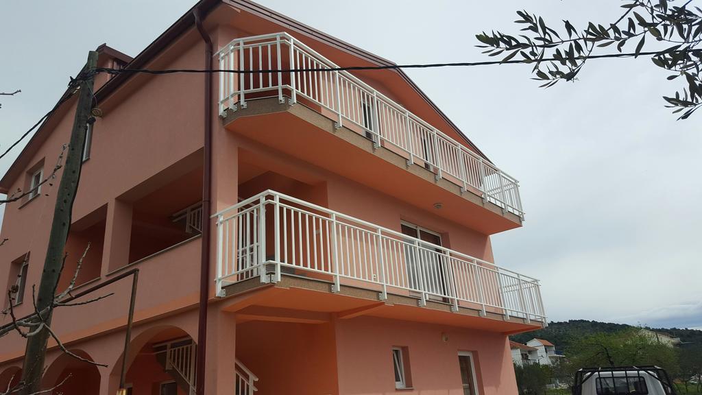 Apartmani Ramljak Marina Buitenkant foto