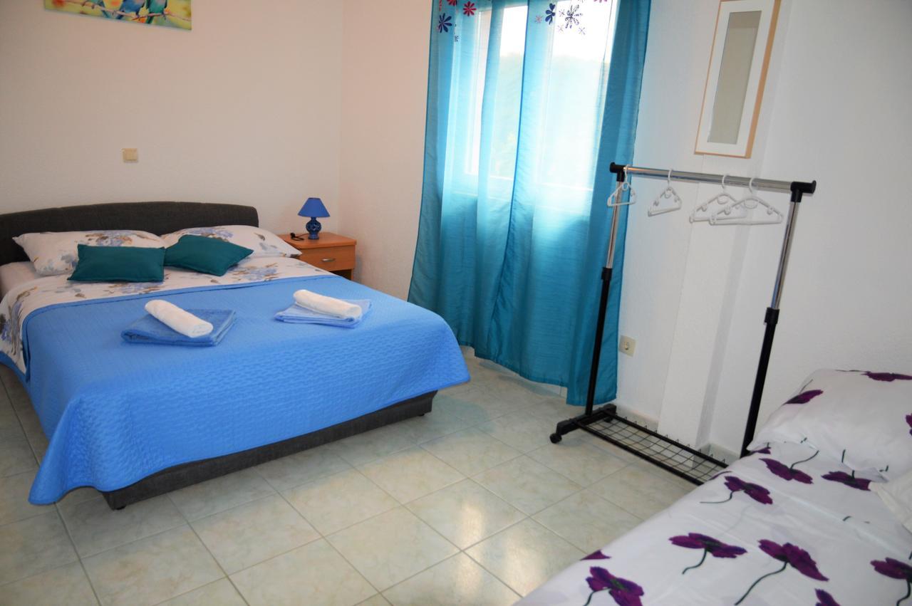 Apartmani Ramljak Marina Buitenkant foto