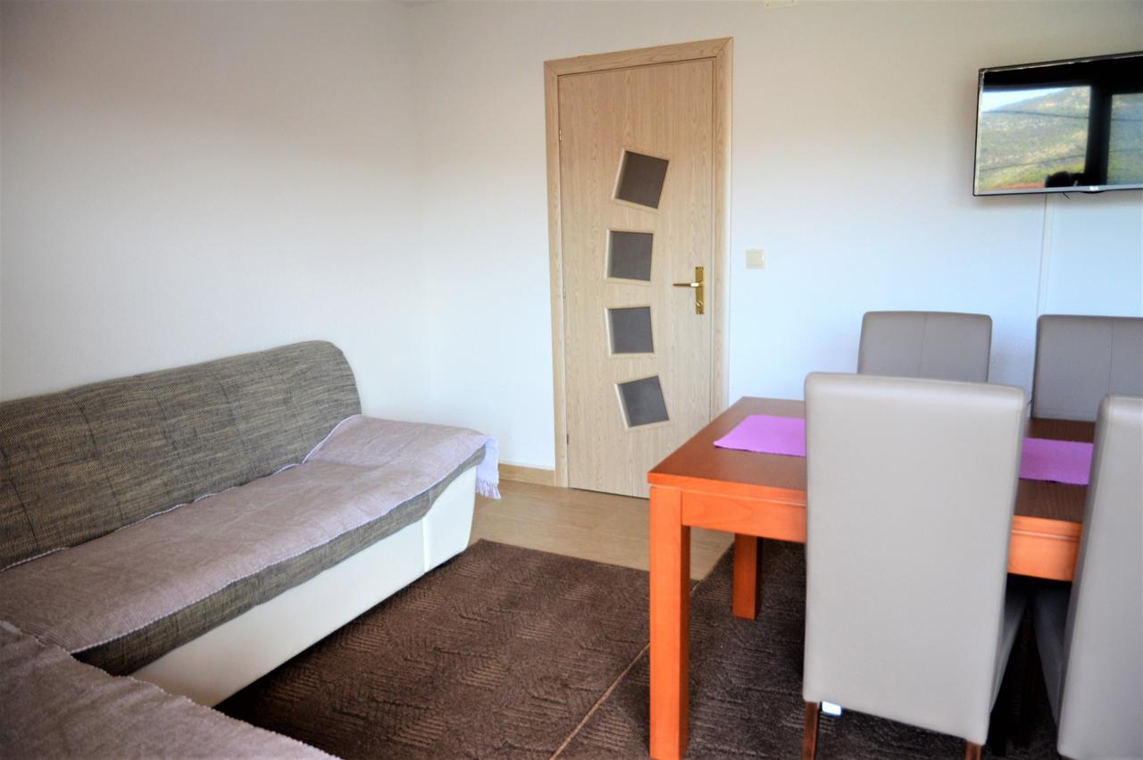 Apartmani Ramljak Marina Buitenkant foto