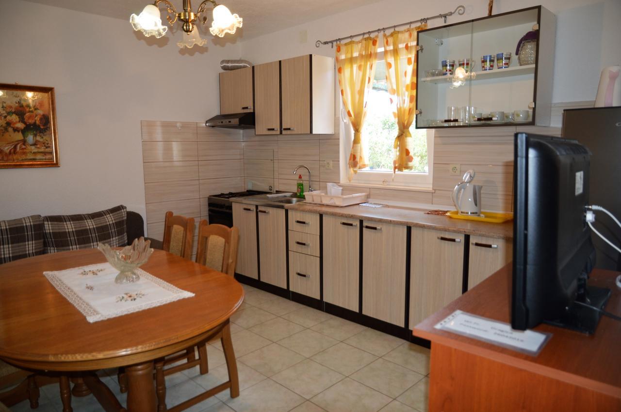 Apartmani Ramljak Marina Buitenkant foto