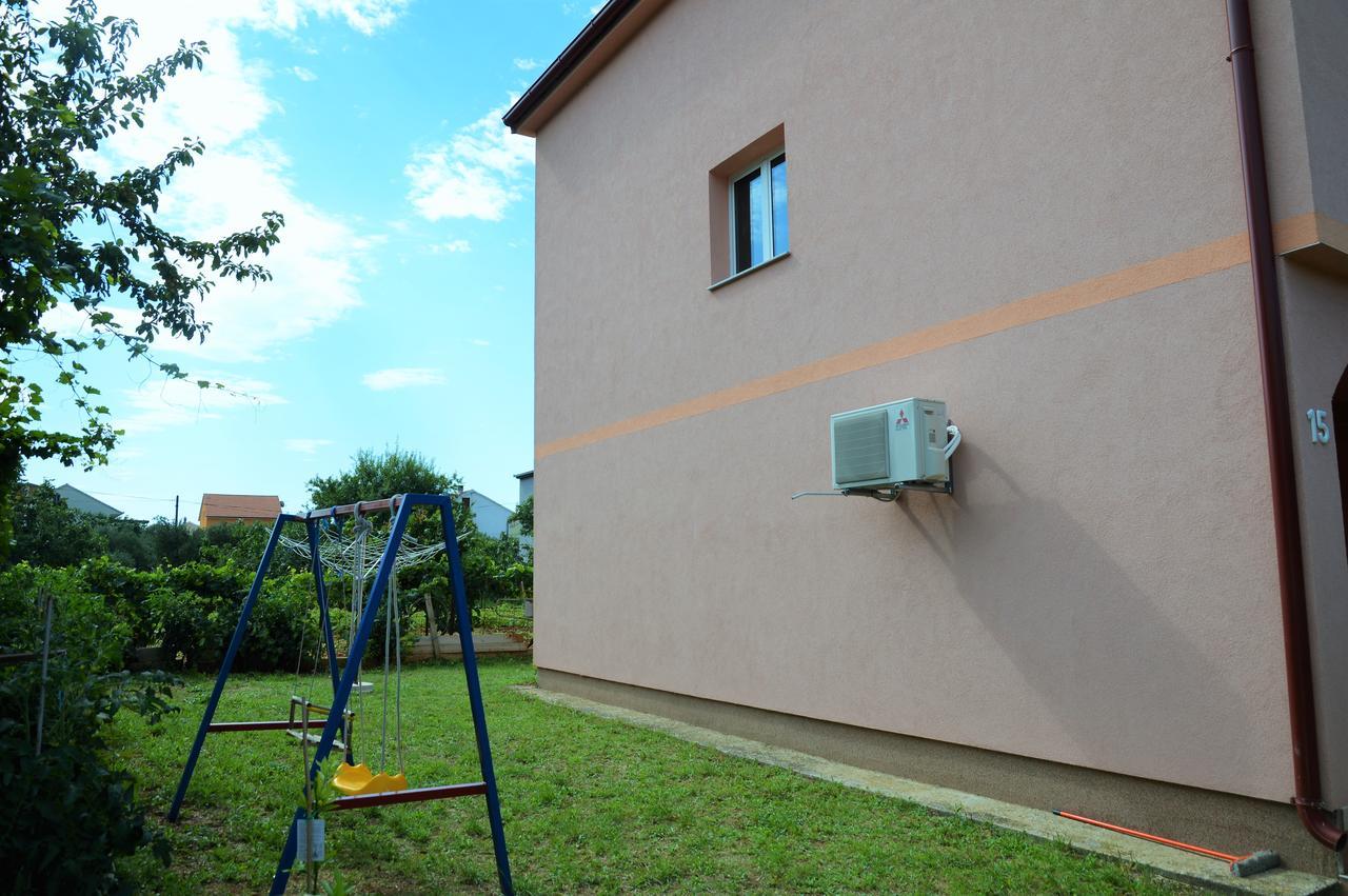 Apartmani Ramljak Marina Buitenkant foto