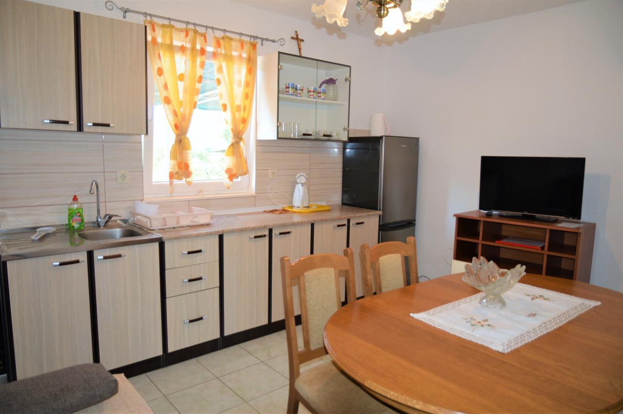 Apartmani Ramljak Marina Buitenkant foto